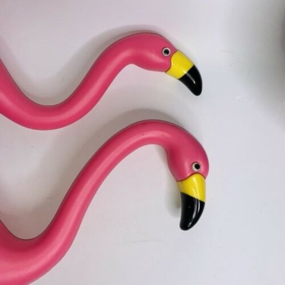 2 Vintage PINK PLASTIC FLAMINGO 20 Inch Blow Mold Yard Decor Garden Lawn - Picture 7 of 12